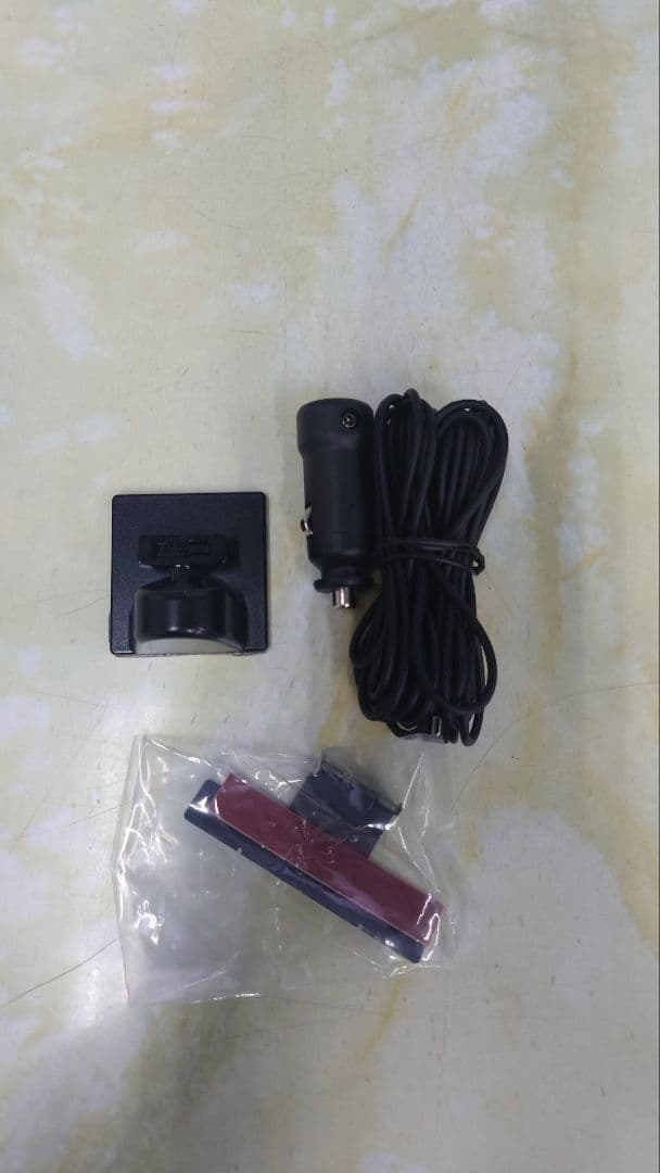 【美品】ユピテル　SUPER CAT　LS1000（無線LAN搭載）