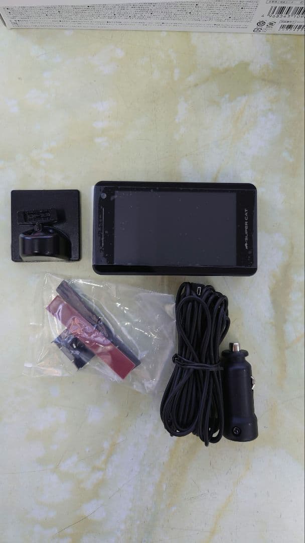 【美品】ユピテル　SUPER CAT　LS1000（無線LAN搭載）