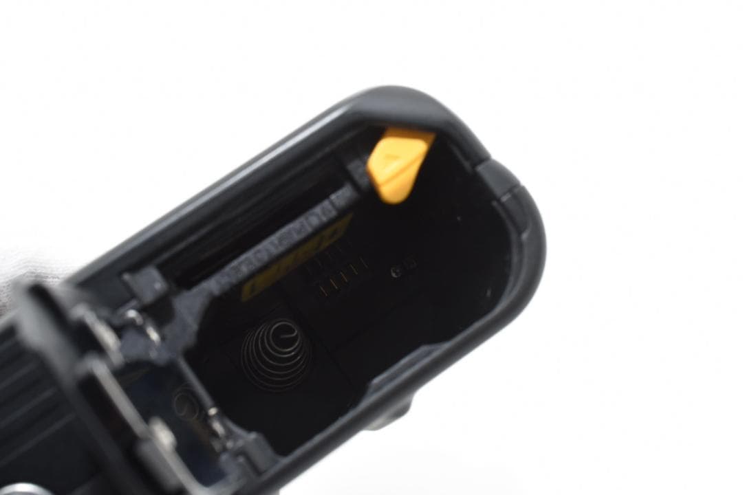 ニコン NIKON 1 V1 ブラック バッテリー付き ミラーレスカメラ カメラ