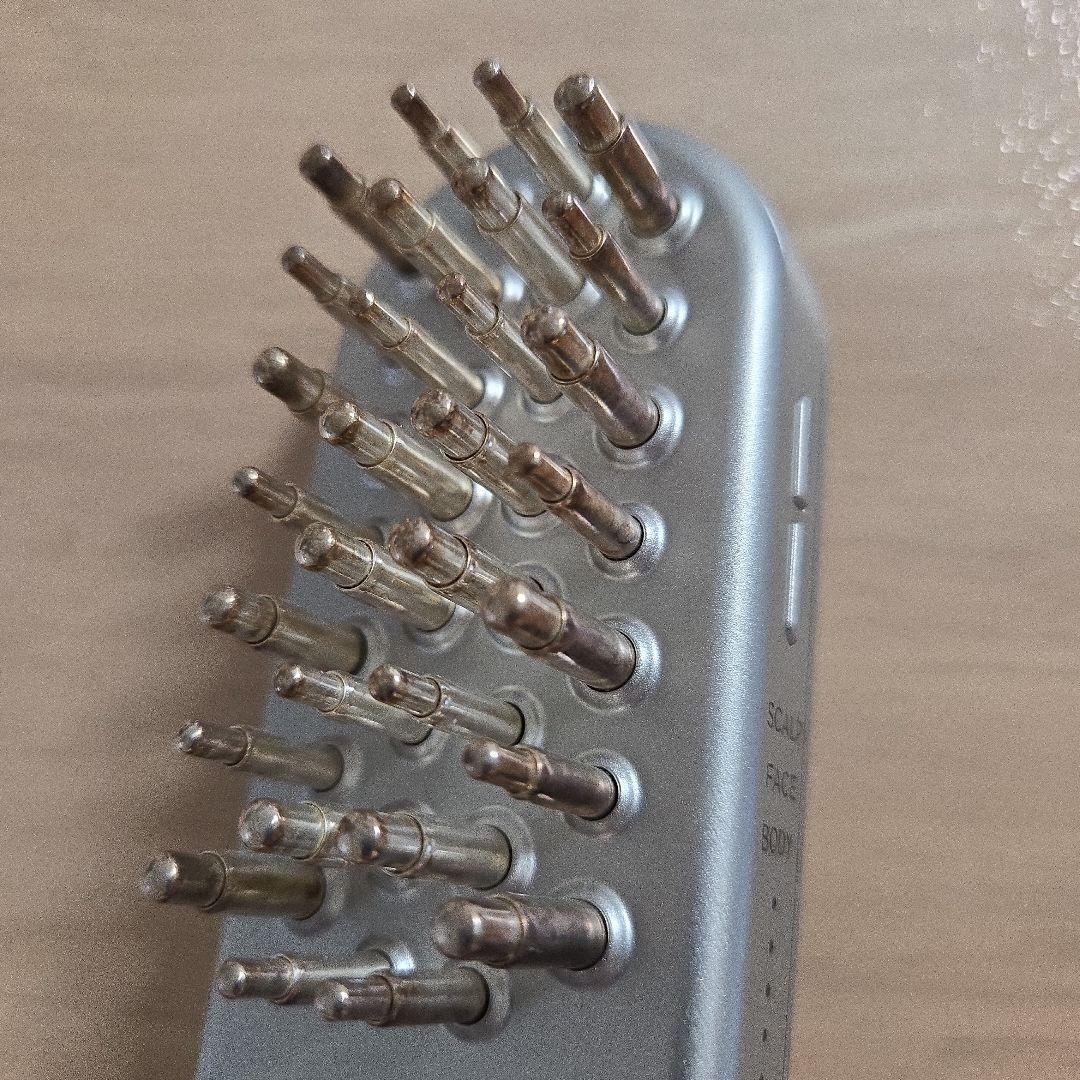 SALONIA スカルプブラシ シルバー