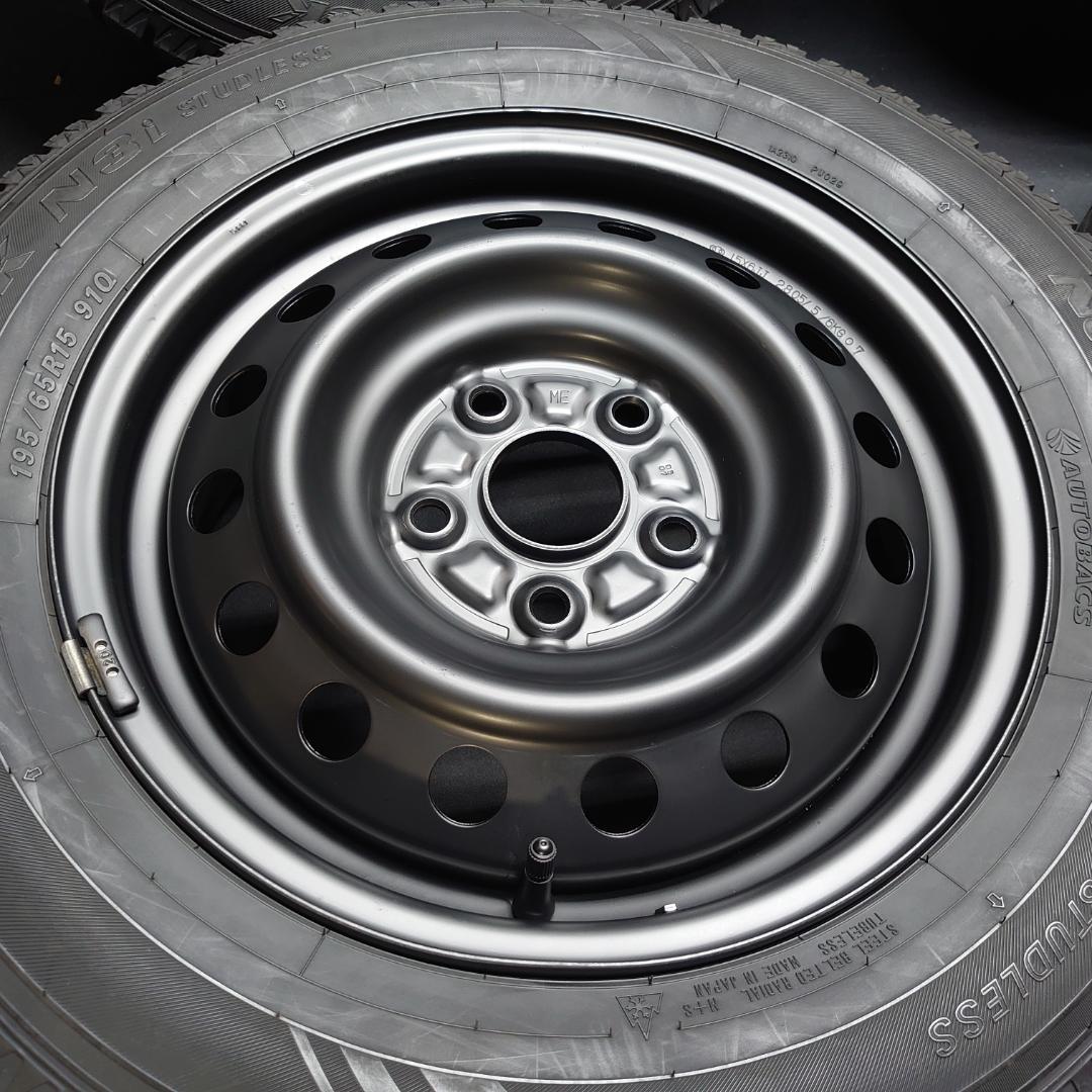 トヨタ純正 195/65R15 ノア ヴォクシー エスクァイア アイシス