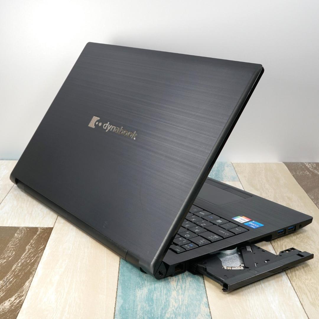 使用時間僅少で美品のバリ速仕様✨メモリ増設済✨１１世代コアｉ５に超高速ＳＳＤ搭載