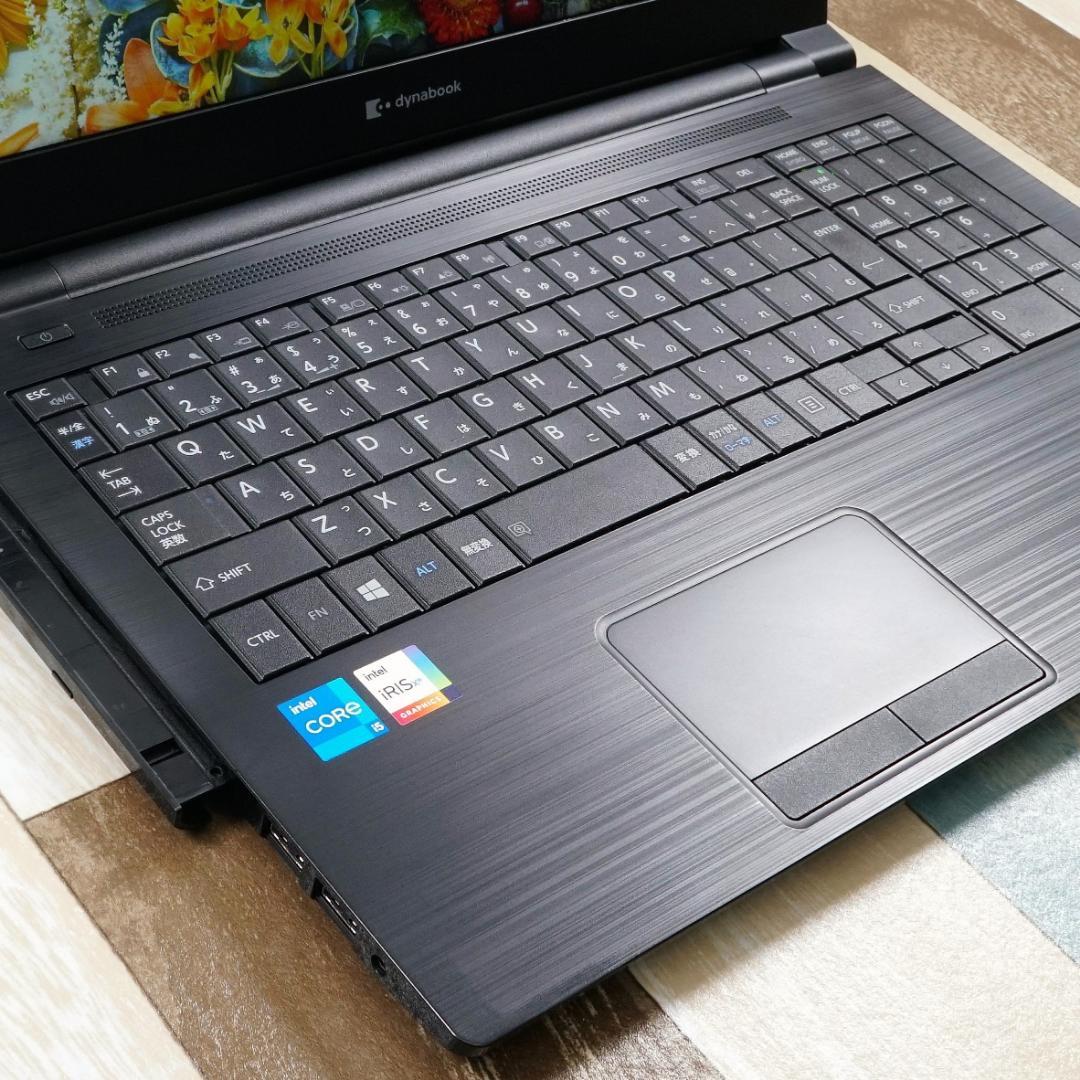 使用時間僅少で美品のバリ速仕様✨メモリ増設済✨１１世代コアｉ５に超高速ＳＳＤ搭載