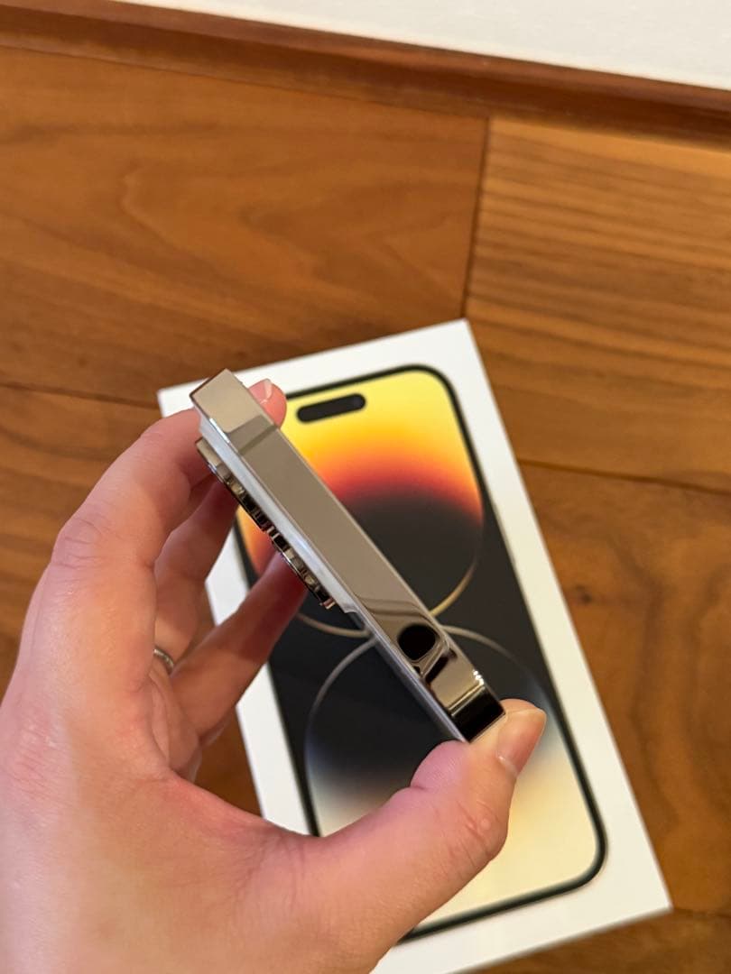 【値下げ】iPhone 14 Pro 256GB ゴールド SIMフリー