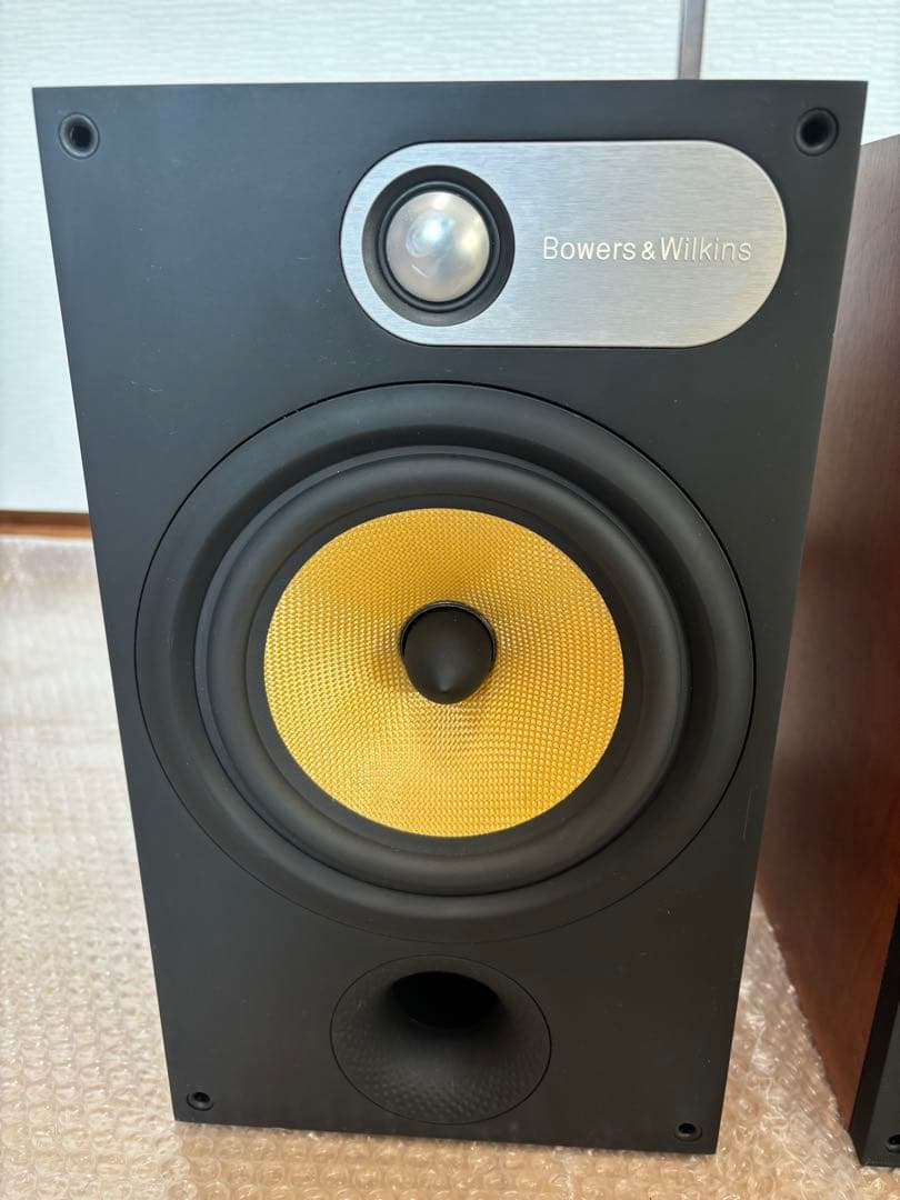 スピーカー・ウーファー B&W685