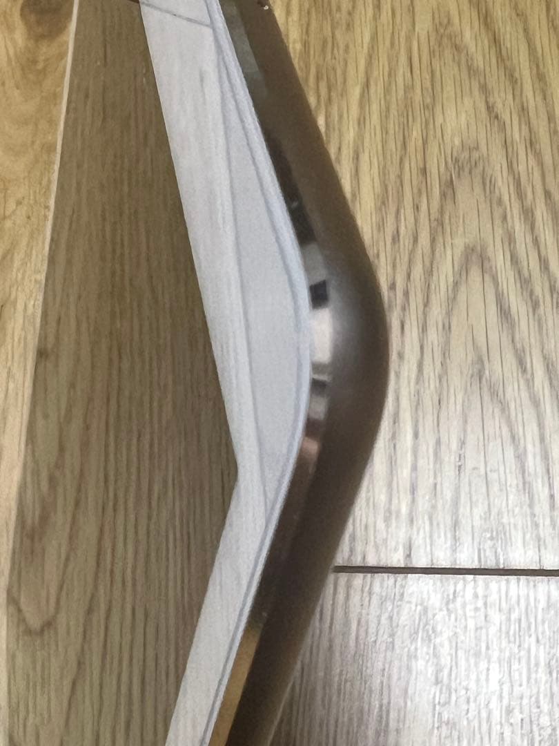 iPad Airの第2世代モデル Wi-Fi + Cellular