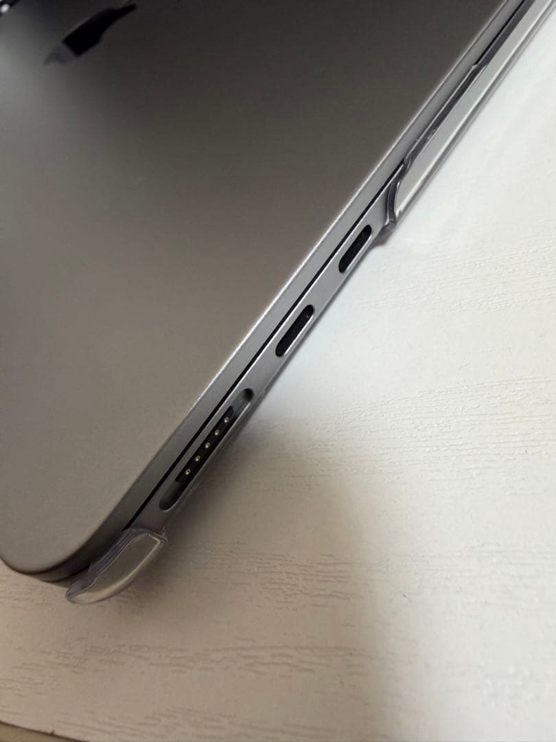 【極美品】Macbook Air M2 16GB 256GB 新品同様