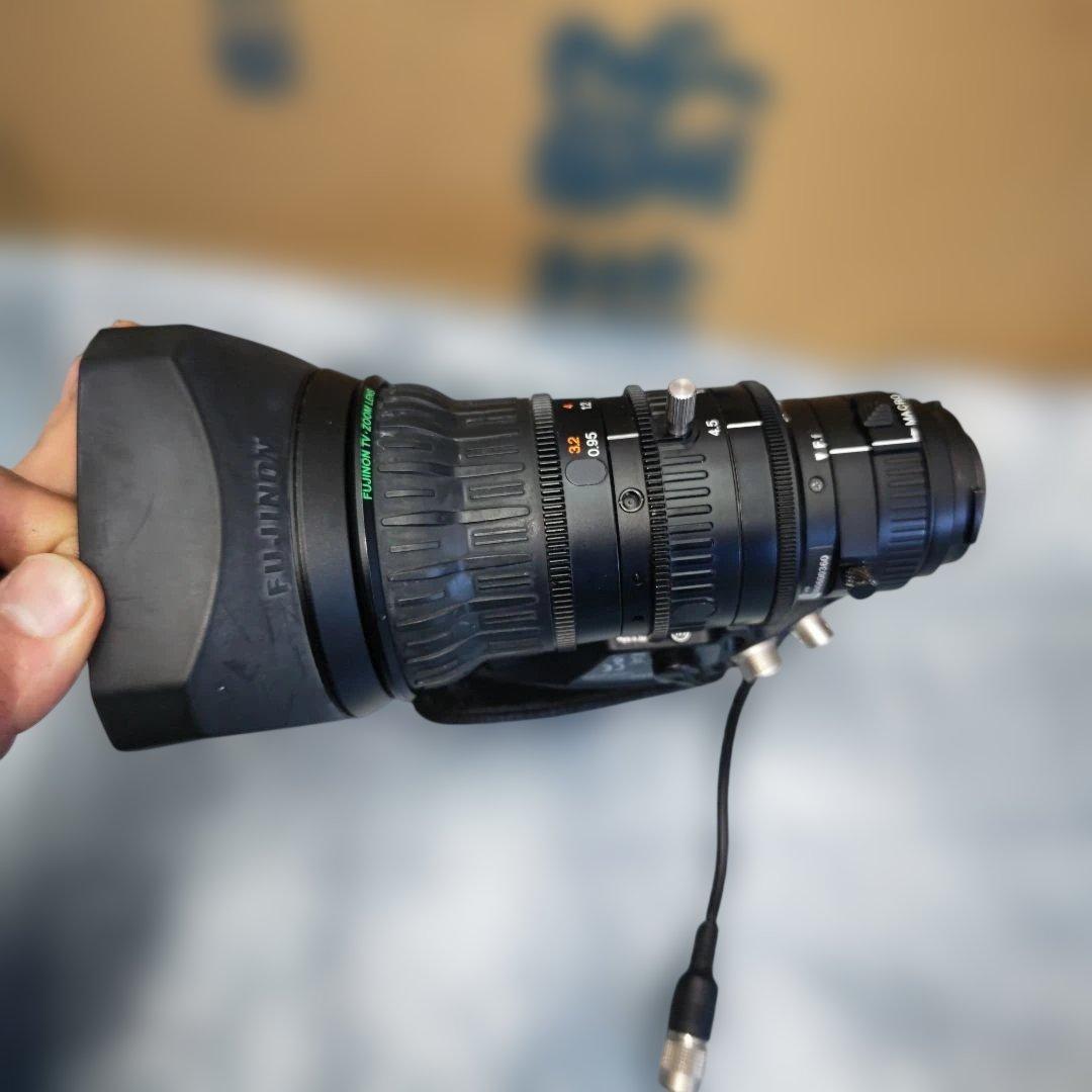 FUJINON XT17sX4.5BRM 1/3インチ業務用カメラ用HDレンズ