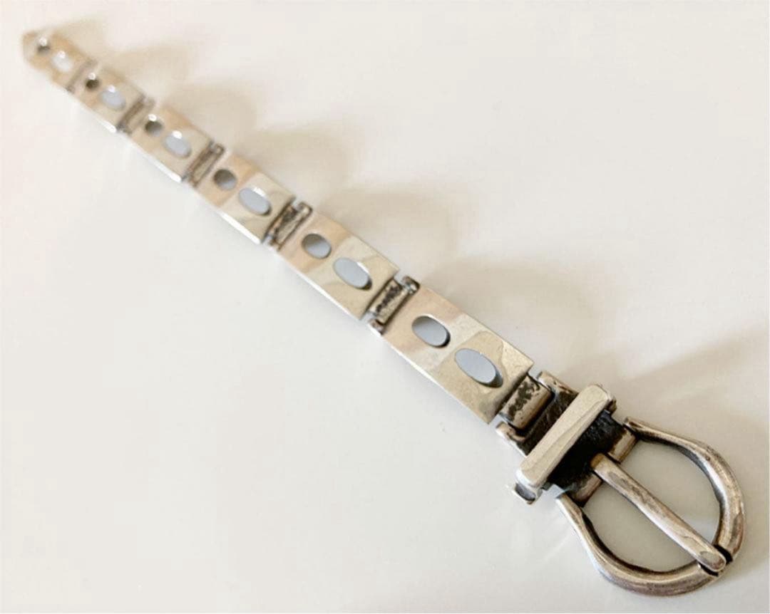 ベルトバックルバングル　シルバー