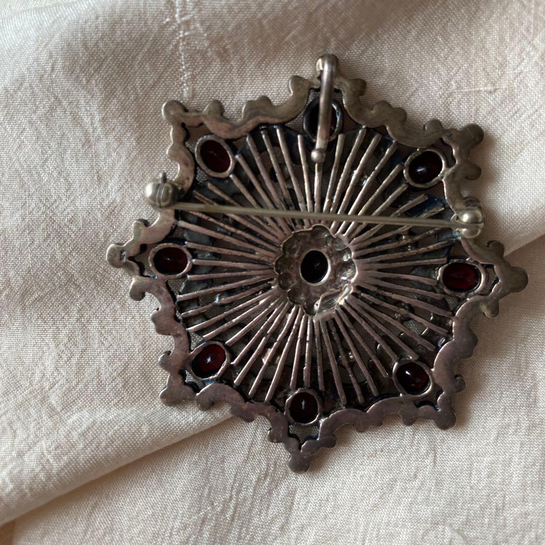 アンティークブローチ