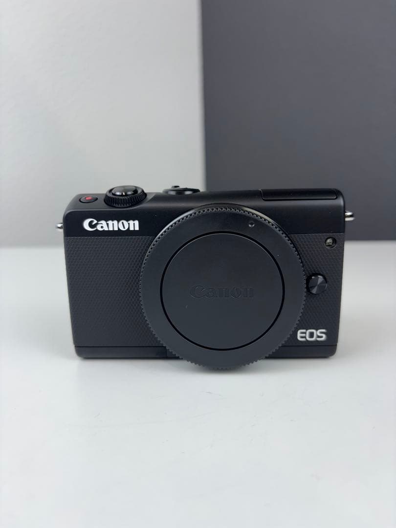 【新品未使用】Canon ミラーレスカメラEOS M100