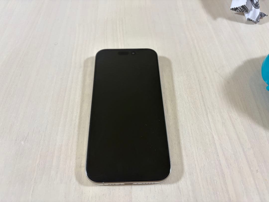 Apple iPhone 15 Pro ナチュラルチタニウム　128GB