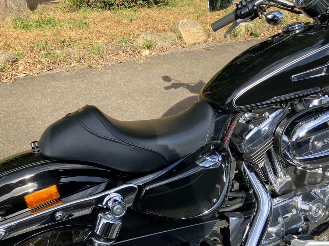 ハーレー スポーツスター K&H シート 4.5ガロン S-5620P3