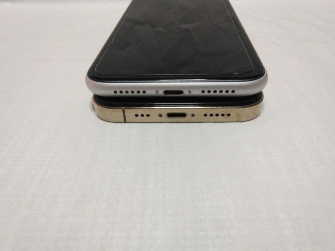 iPhone 2台 ジャンク 部品取り