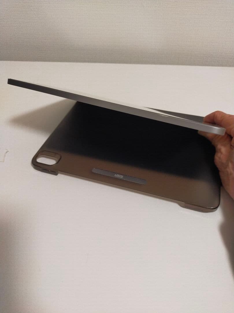 Apple iPad M2エアー　スペースグレー 本体