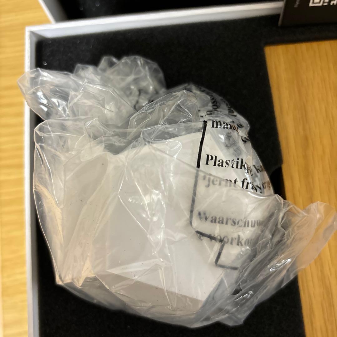 磁力で空中に浮かぶプランター　FLYTE LYFE