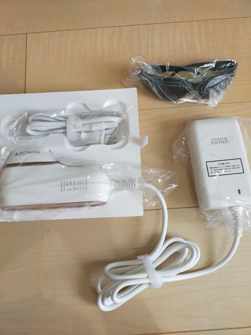 週末値下げ 光脱毛器 Biito II ホワイト