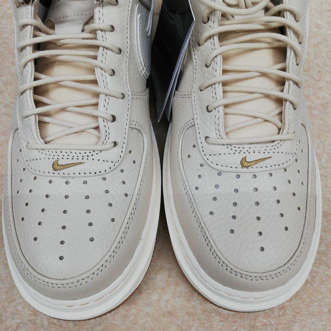 AV2011 NIKE エアフォース 1 Luxe DB4109-200