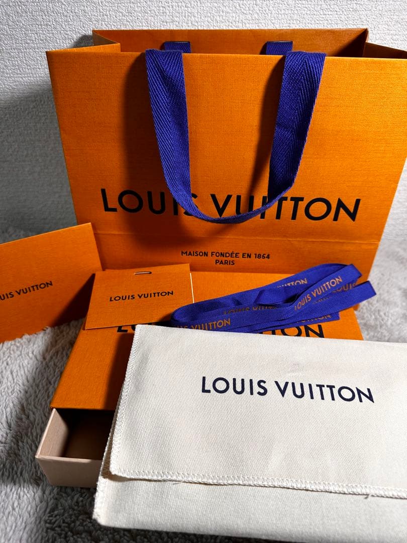 ルイ・ヴィトン　カードホルダー　バンブーグリーン　日本限定