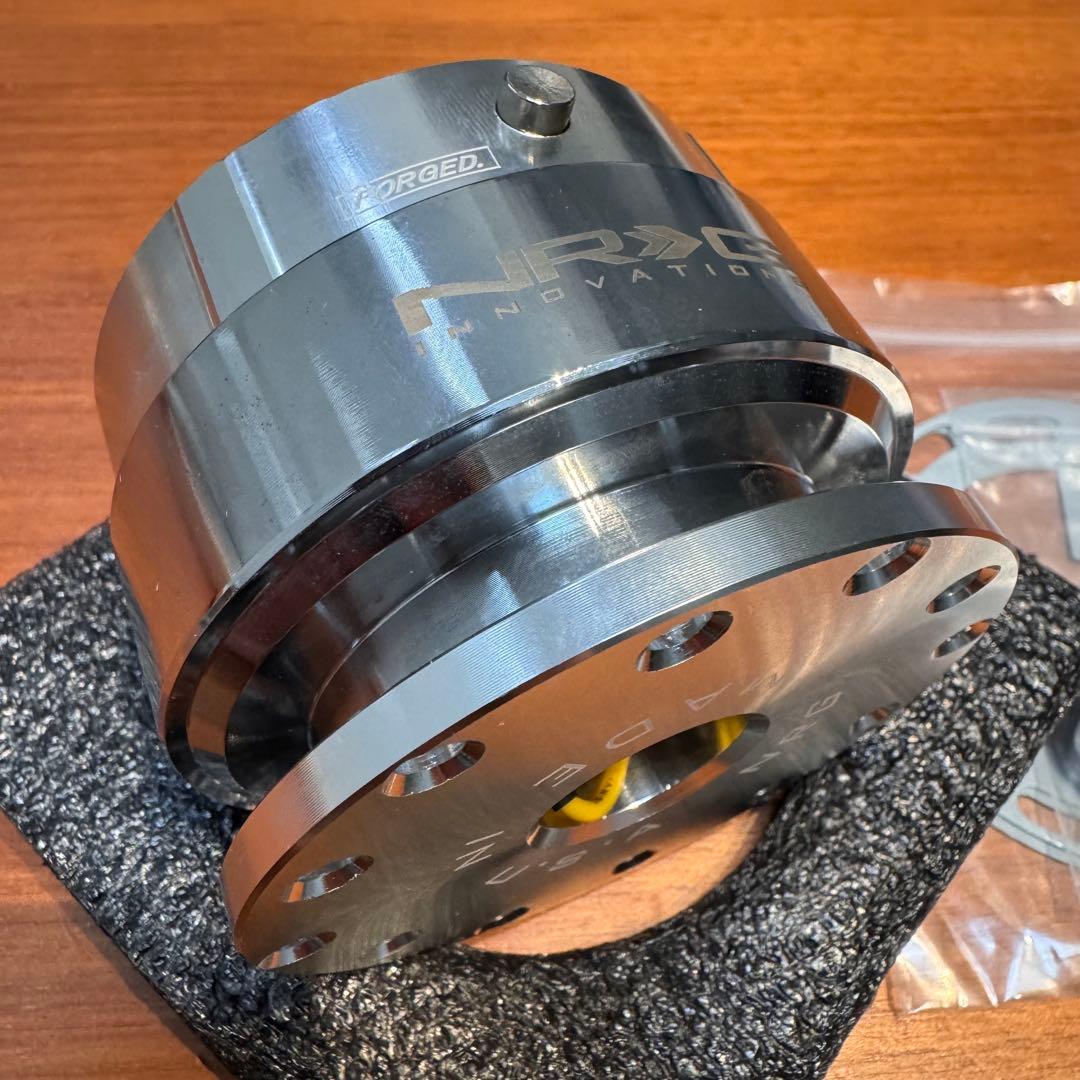 NRG クイックリリース　初期モデル　アメリカ製　シルバー　正規品