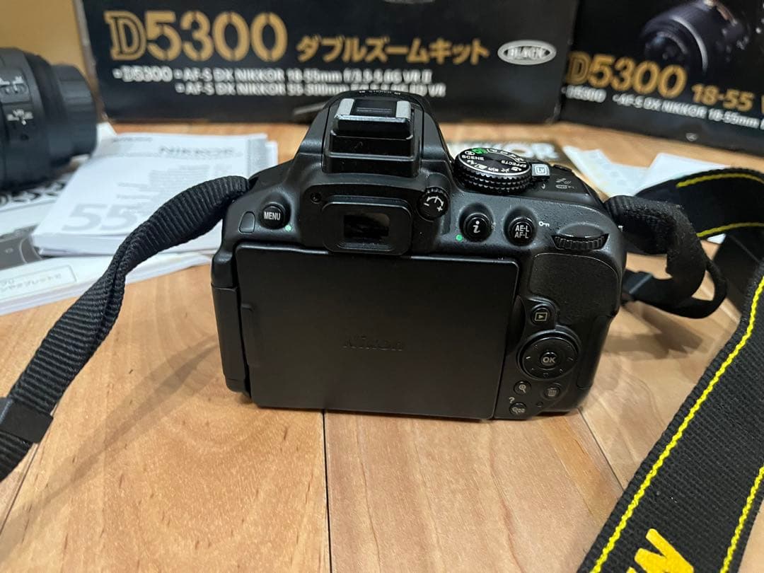 Nikon D5300 ブラック　ダブルズームキット　美品