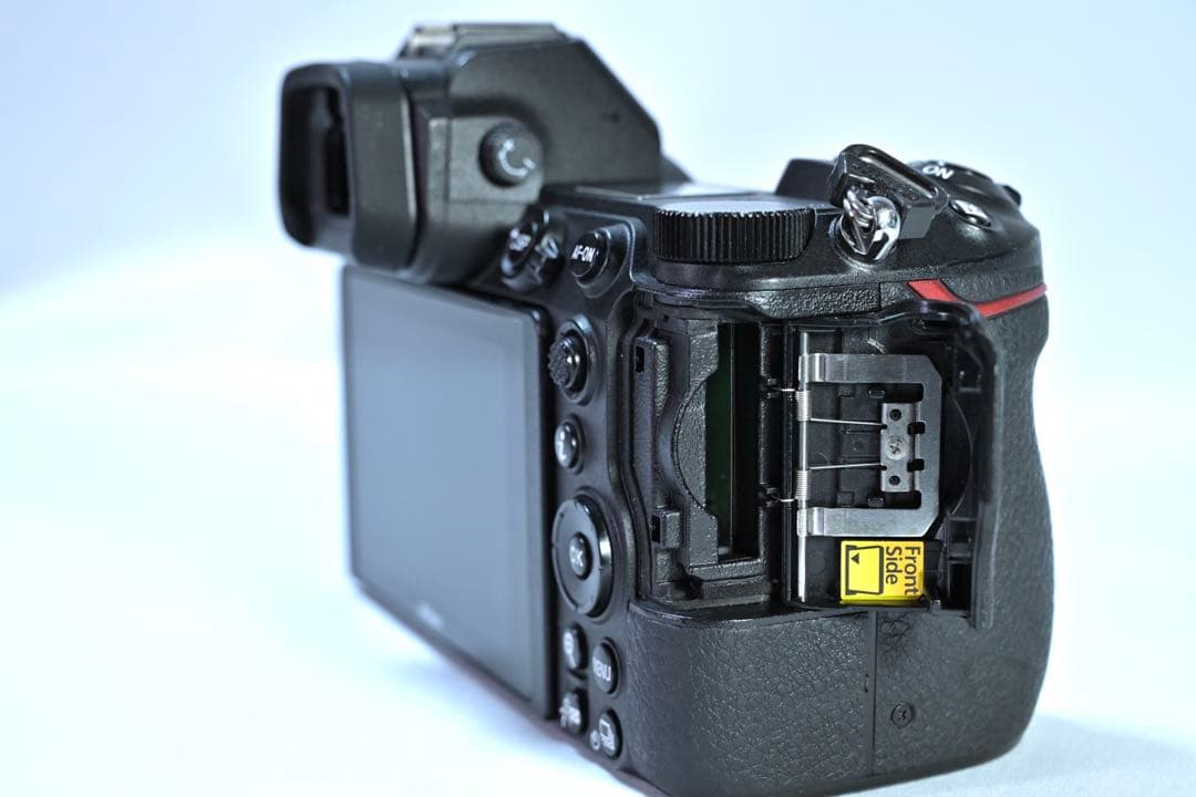 Nikon Z 6 ミラーレスカメラ 本体