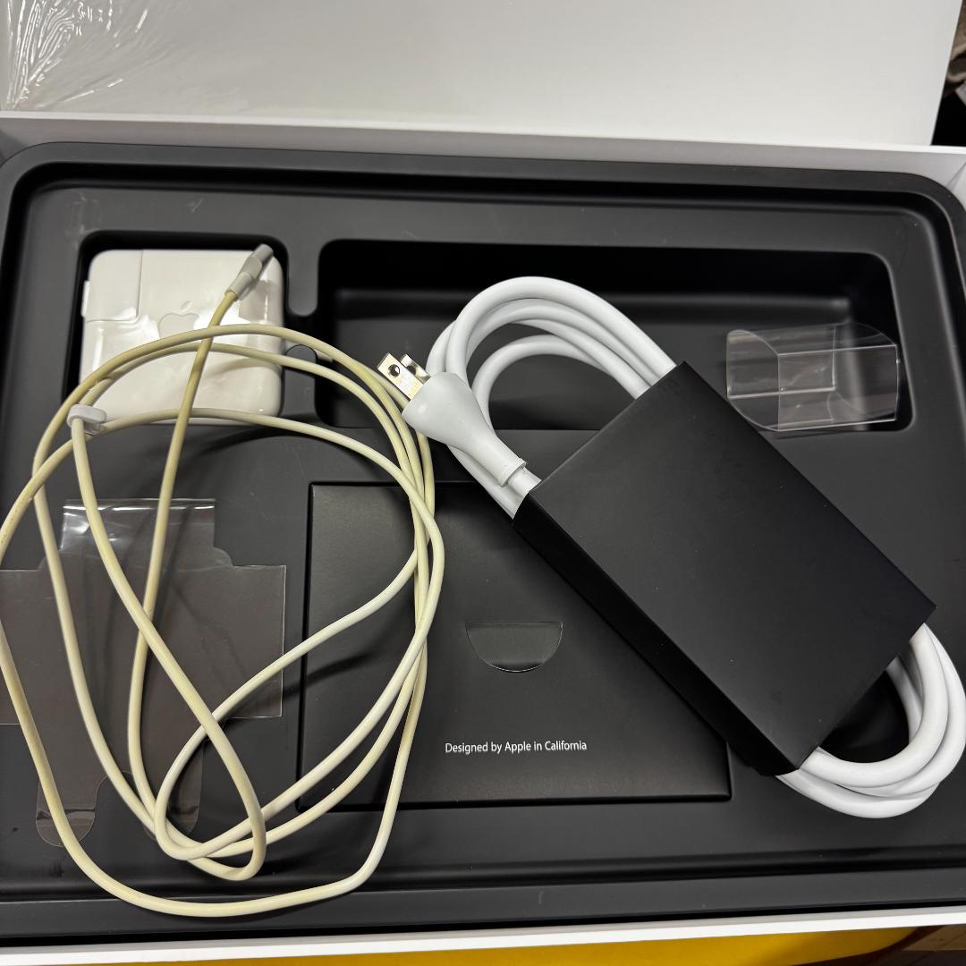 MacBook Air MJVE2J/A Early 2015 13インチ