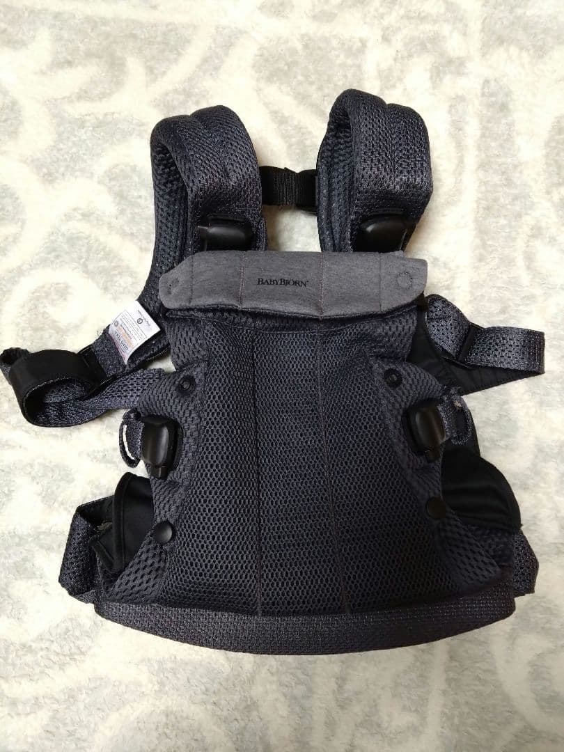 ベビービョルン　抱っこ紐　ハーモニー※試着のみ※