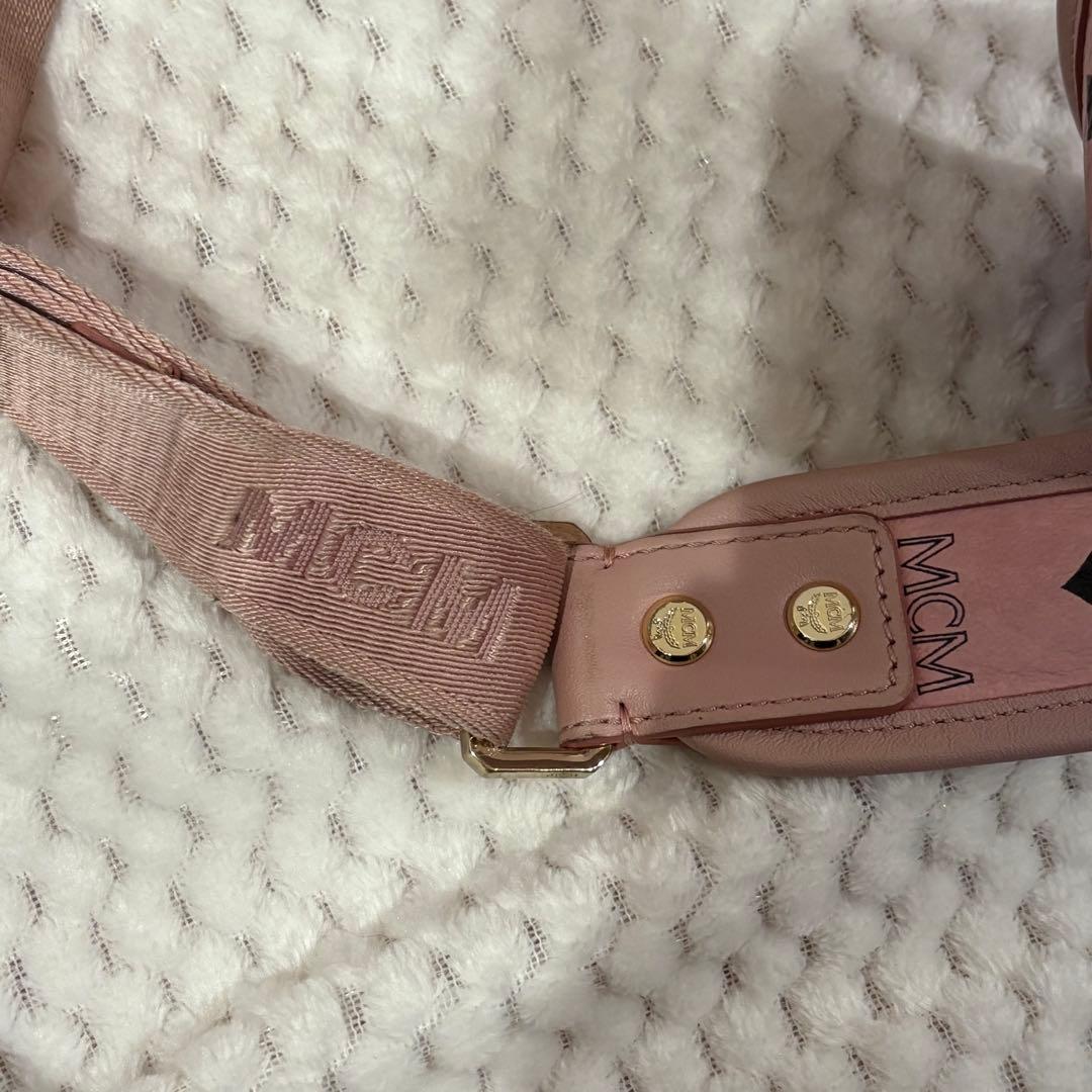 MCM ピンク リュック バッグ スタッズ付き 正規品