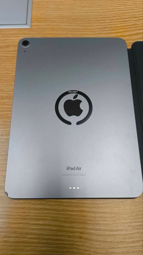 (最終値下げ)Apple iPad Air スペースグレー MOFTカバー付