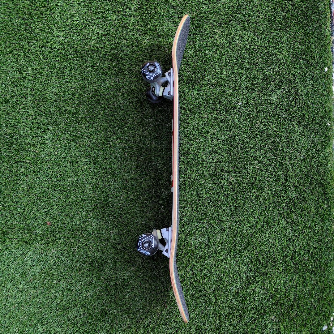 BAKER コンプリートスケートボード レッド/ブラック