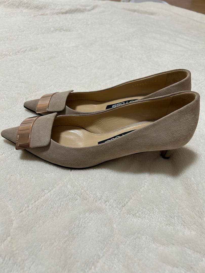 Sergio Rossi セルジオロッシsr1ベージュパンプス　34