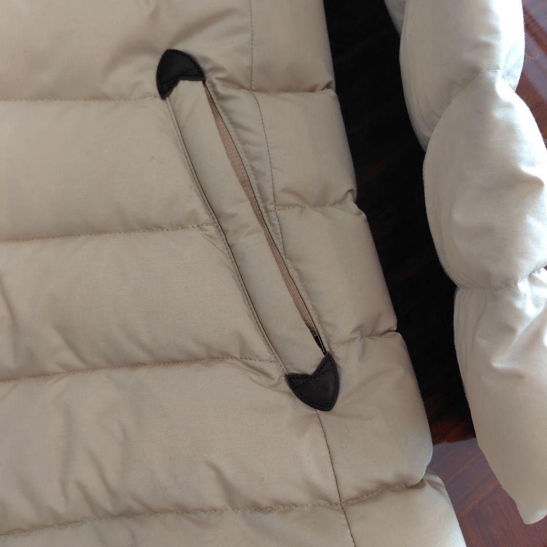AIGLE フード付きベージュダウンジャケット