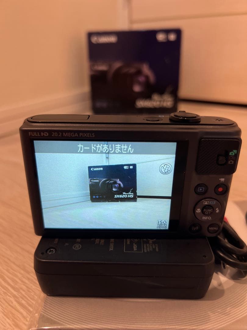 【Canon】 PowerShot SX620 HS 本体と付属品