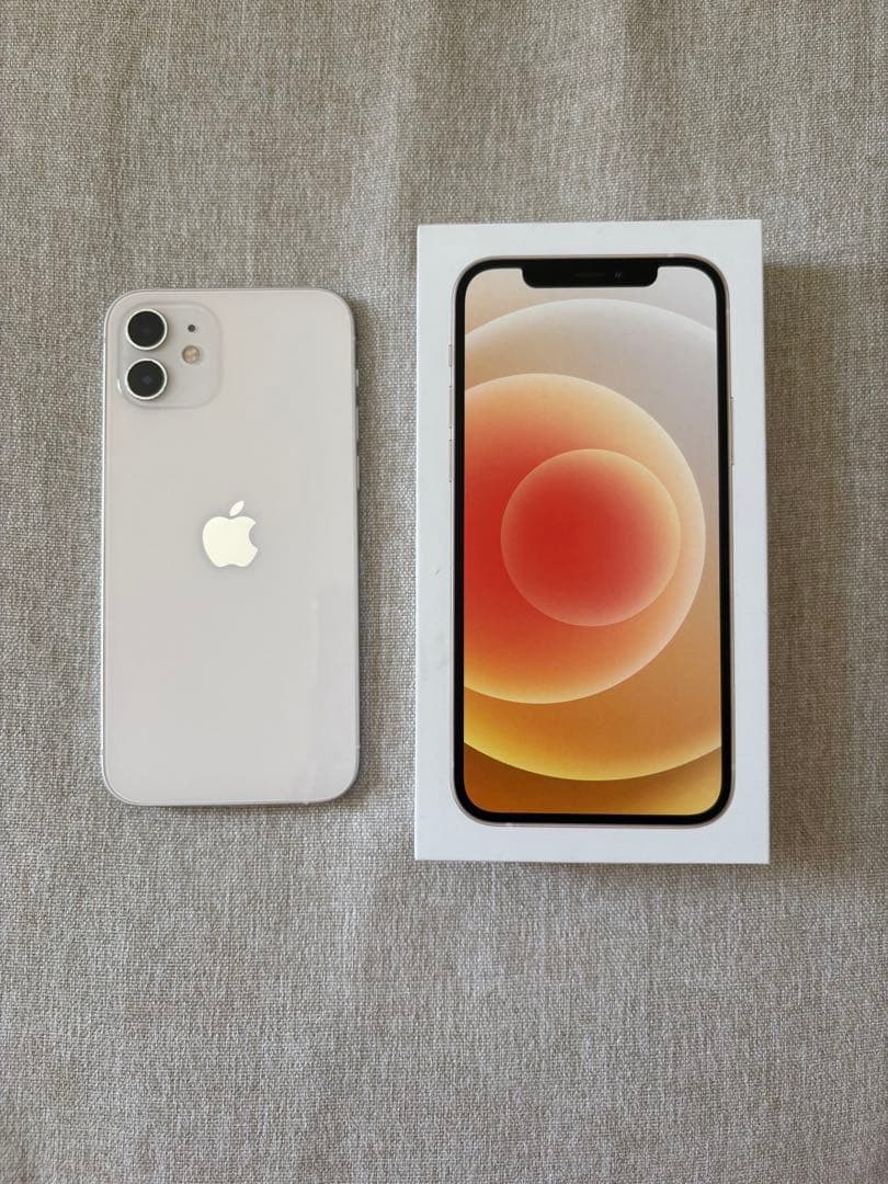 Apple iPhone 12 ホワイト 128GB 充電ケーブル付き