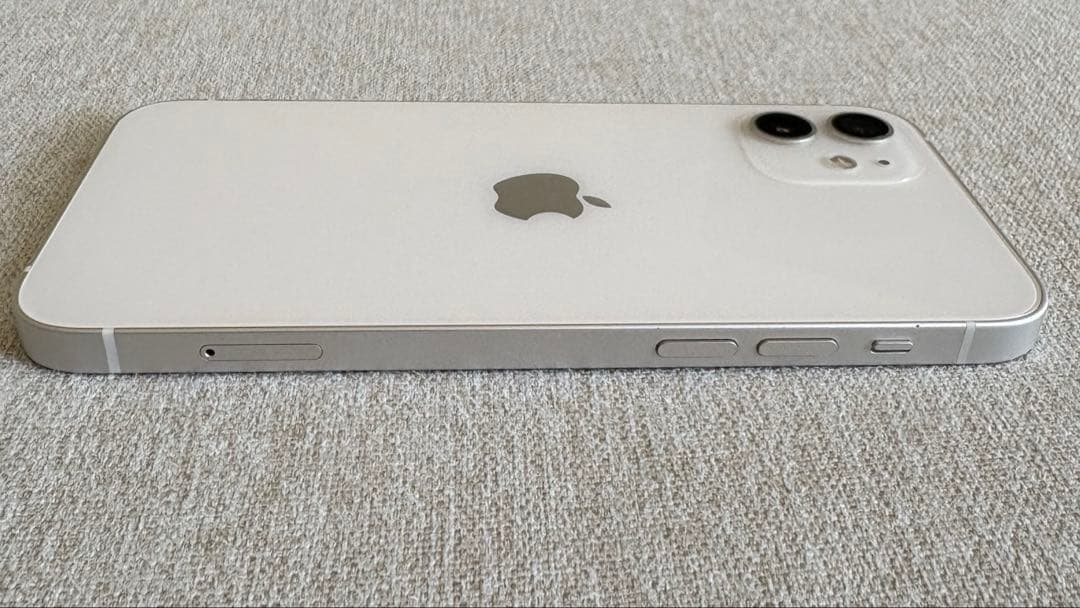 Apple iPhone 12 ホワイト 128GB 充電ケーブル付き