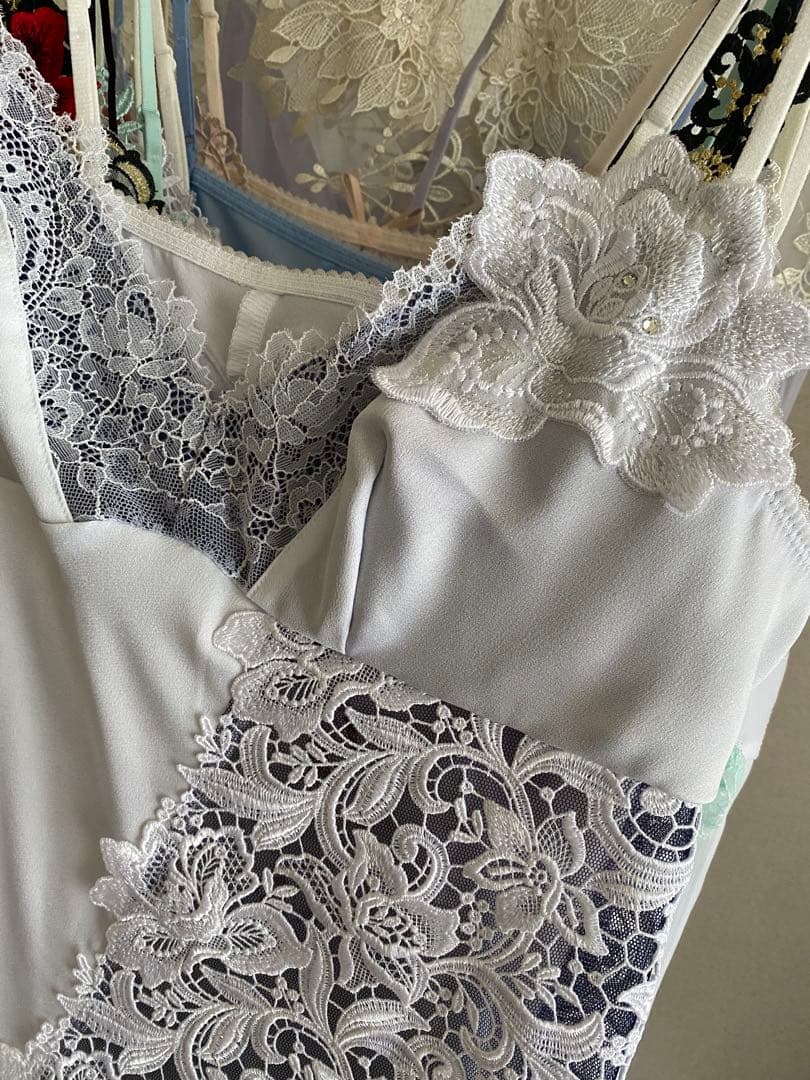 サルート 19G スリップ　M 店舗限定品　バチカン市国　白　WH