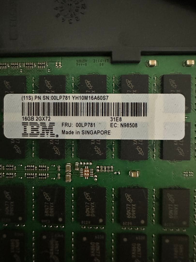 IBM 16GB DDR4 メモリ 00LP781
