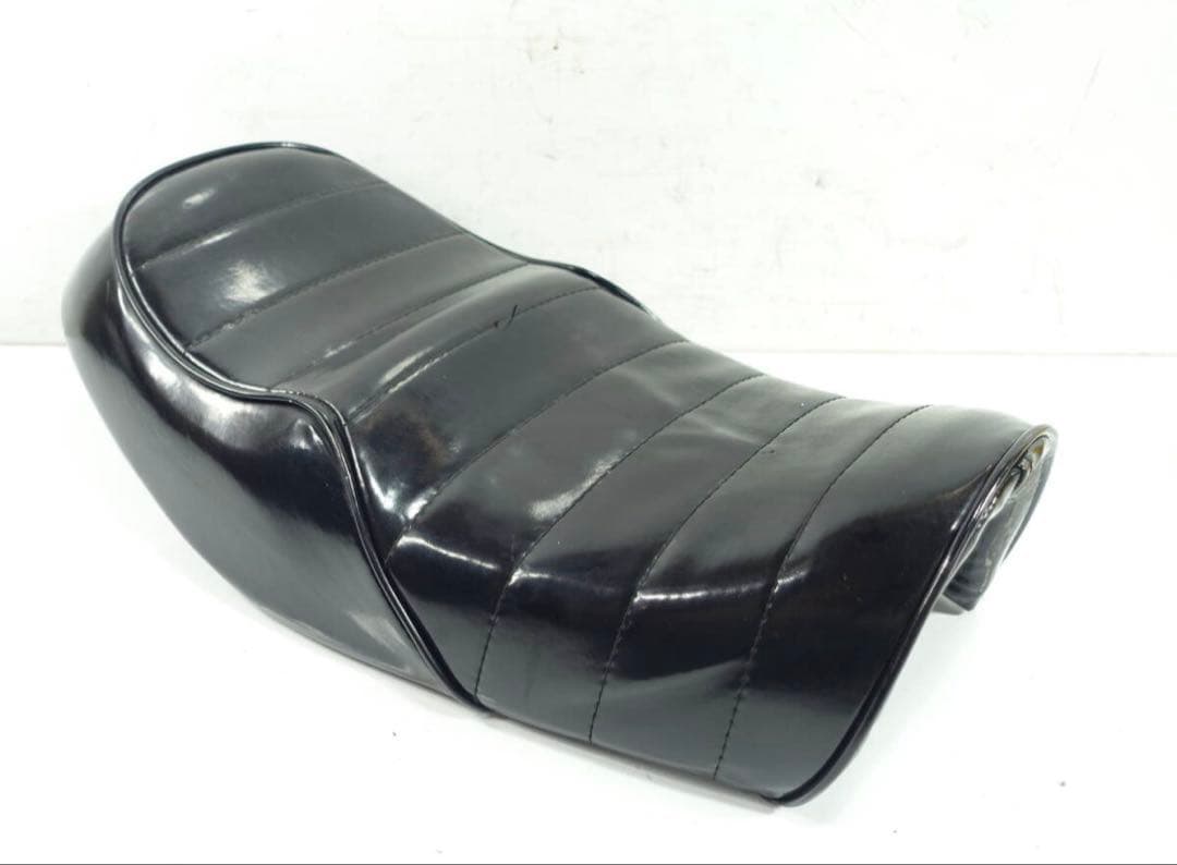 ホンダ エイプ50 エナメル タックロールシートAC16