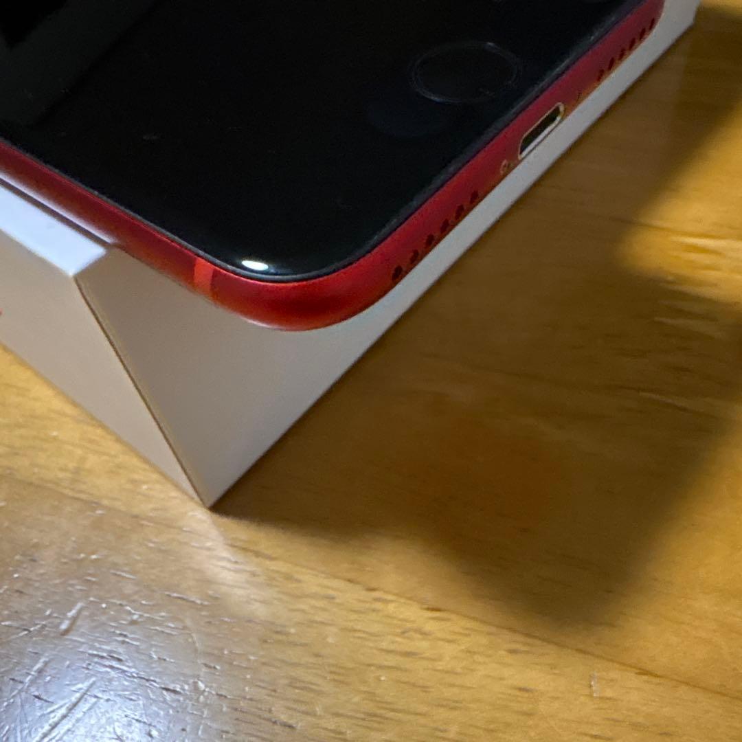 iPhone８スマートフォン本体　64GB 箱あり　レッド