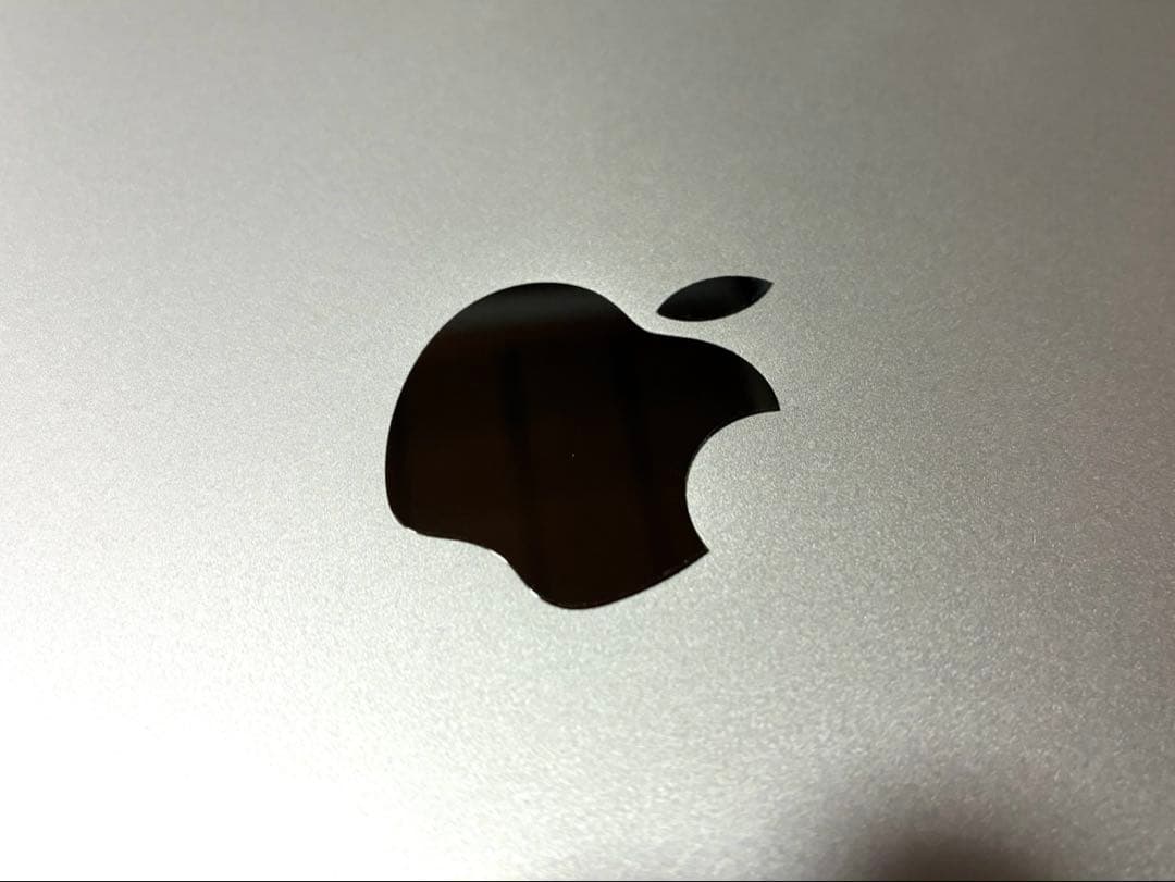 Apple MacBook Air13インチ M1チップ8GB/512GB