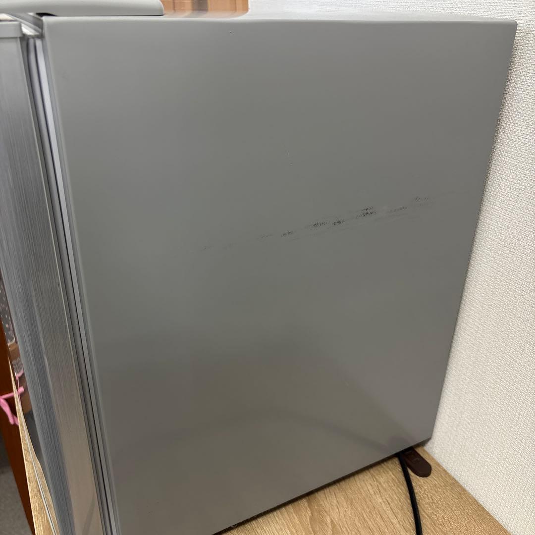 ★中古格安！ミニ電気冷蔵庫 型番　MR-50B 2021年製