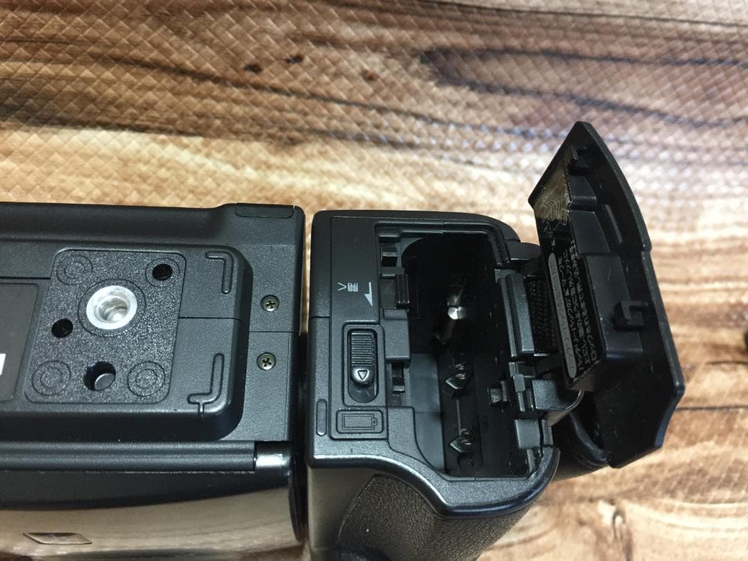 撮影再生ダビングOK　美品　SHARP　VL-EL320　付属品有　Video8