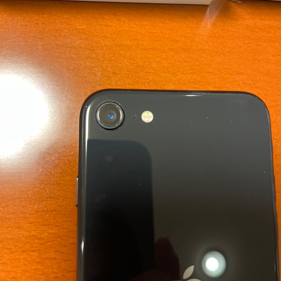 iphone SE 第2世代　黒　64GB