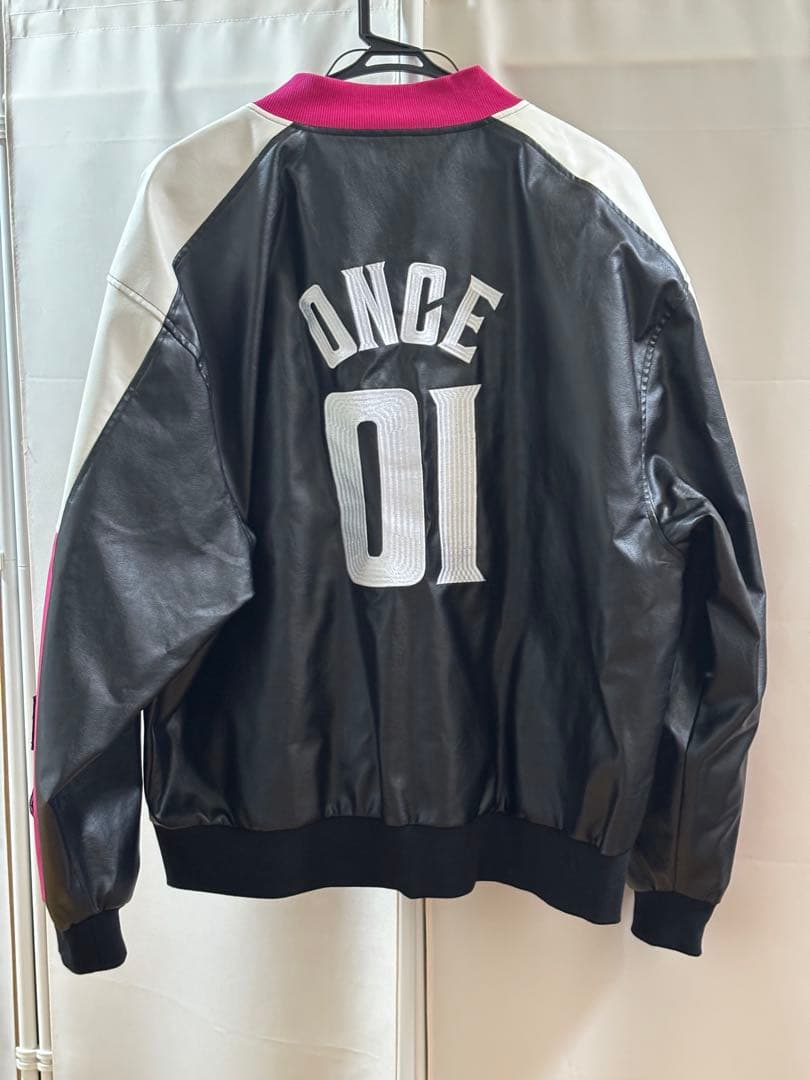 TWICE READY TO BE スタジャン Lサイズ