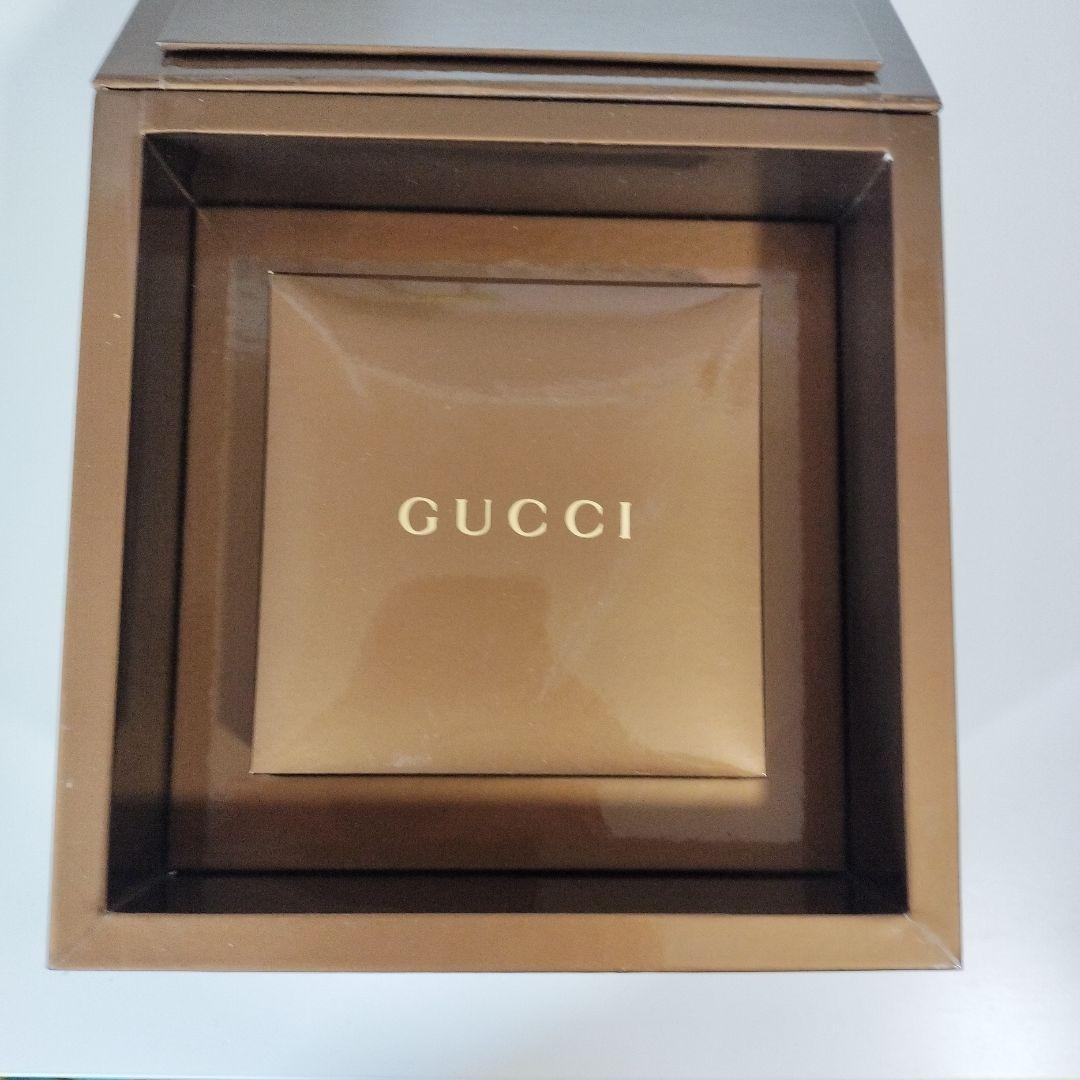 GUCCI ブラウン腕時計