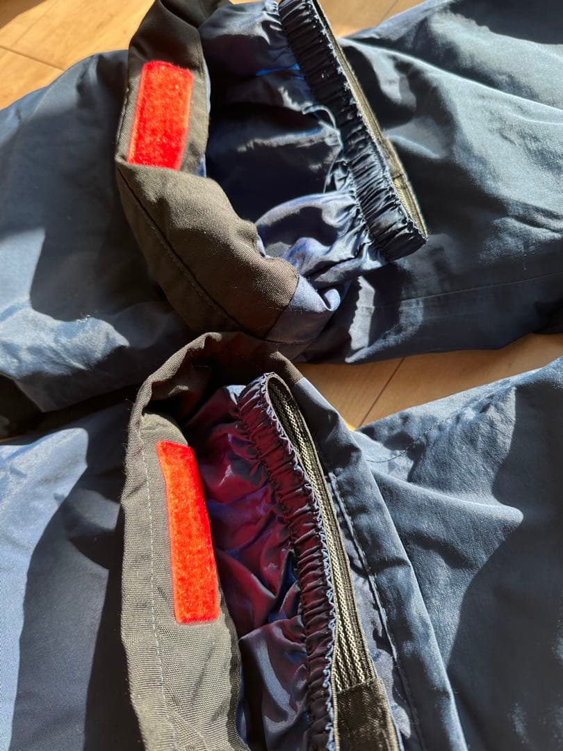 専用です。BURTON スノーボード　ビブパンツLサイズネイビー