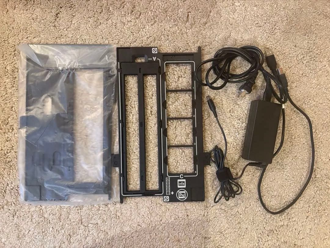 【動作OK・保護シール付】EPSON GT-X830 フィルムスキャナー