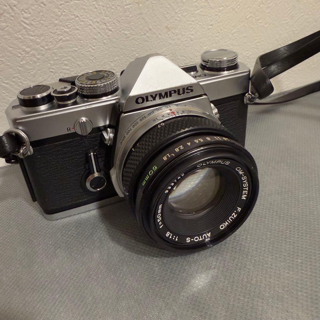 OLYMPUS OM-1 一眼レフカメラ 50mmレンズ付き