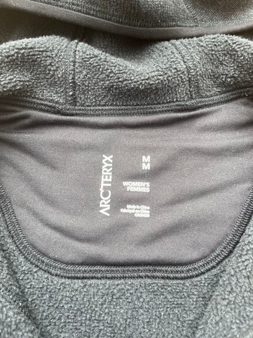 ARC'TERYX フード付きジャケット M グレー